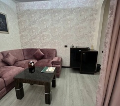 Двухместный номер Standard двуспальная кровать в Отель Roma Yerevan & Tours