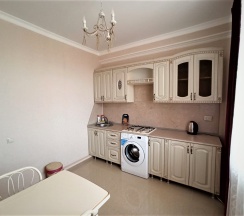 М.Горького 85Б. 1-комн.кв., 3-этаж, 92 в АнтиОтель