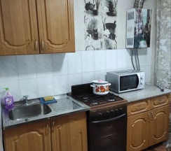 Двухместные апартаменты с балконом и с видом на город (двуспальная кровать) в Квартира 1-Комнатная с Кондиционером