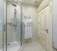 Номер Superior Семейный в Buta