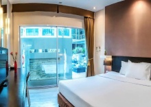 Номер Deluxe с видом на бассейн в Qiu Hotel Sukhumvit