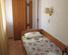 №8 Одноместный номер с балконом и видом на море. в Аркона