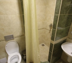 Двухместный номер Standard с балконом и с красивым видом из окна двуспальная кровать в Каскад