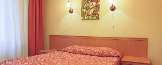 Студия А в Александръ