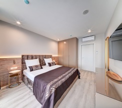 Duplex с видом на море и бассейн в Лучезарный Резорт