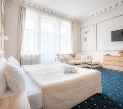 Премиум с Балконом в Александр Hotel