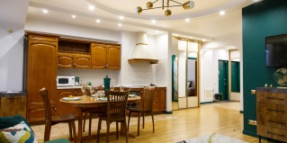 Иркутск: Апартаменты ГостиРу