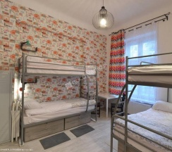 Кровать в общем номере в Hostel Lwowska 11