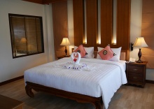 Вилла Sunset с видом на бассейн в The Sunset Beach Resort Koh Kho Khao