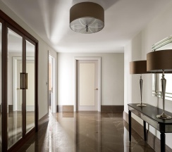 Номер люкс посольский с 1 двуспальной кроватью в Four Seasons Hotel Moscow