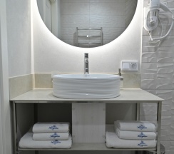 Двухместный номер Standard с балконом двуспальная кровать в Жемчужина