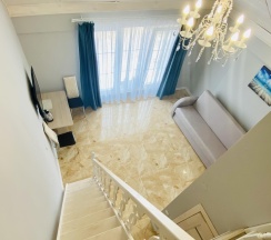 Комната люкс (мансарда) в Villa Leo