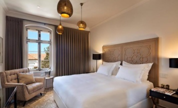 Номер Deluxe с балконом в The Drisco Hotel Tel Aviv - Relais & Chateaux