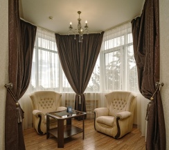 Номер делюкс с 1 двуспальной кроватью в Kristi