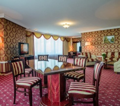 Номер люкс посольский (с завтраком) в SK Royal Moscow