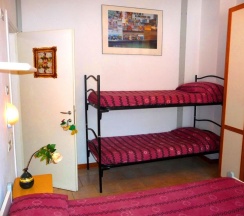 Семейный люкс с балконом в Riccione Beach Hotel