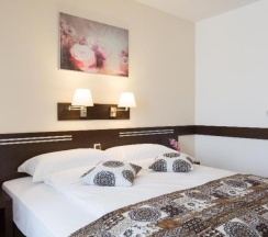 Номер Standard в Grami Hotel Sofia
