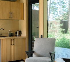 Дом Лес (Дом в Лесу) в Катунь Dom Hotels