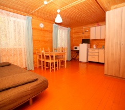 Коттедж деревянный двухэтажный четырехместный в Бирюза-Юг