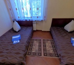 Кровать в 2-местном общем номере в Курилотрансавто