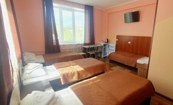 Стандартный четырехместный номер в Hotel юг