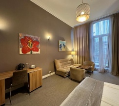 Двухместный номер Deluxe с балконом и с видом на город двуспальная кровать в Amra