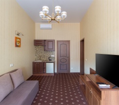 Апартаменты с эркером и душем в My Favourite Garden Hotel