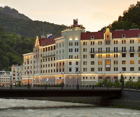 Отель Radisson Hotel Rosa Khutor в Сочи