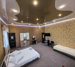 Люкс семейный с балконом № 5 в Luxury