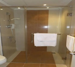 Апартаменты с 2 комнатами с балконом в Westbury Residence