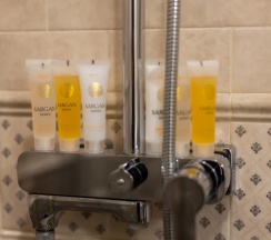 Двухместный полулюкс №2 с 2 комнатами с красивым видом из окна двуспальная кровать в Лель