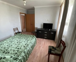 Номер Comfort с 2 комнатами с балконом и с видом на внутренний двор в Вишневка
