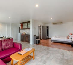 Люкс Пентхаус с балконом в Club Bamboo Boutique Patong Beach Resort