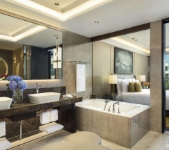 Двухместный люкс двуспальная кровать в Siam Kempinski Hotel Bangkok