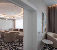 Президентский Люкс в Kravt Hotel Kazan Airport