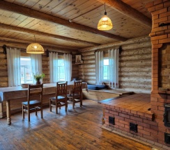 Шестиместный дом Русский в Глэмпинг на озере Сиг