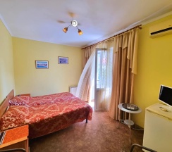 Двухместный полулюкс с балконом 2 отдельные кровати в Милана