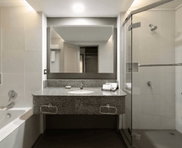 Двухместный номер Pool Side Deluxe 2 отдельные кровати в Amora Beach Resort Phuket