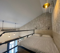 Двухуровневые апартаменты № 7 в Loft Apart