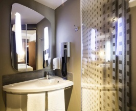 Двухместный номер Premium 2 отдельные кровати в ibis Yerevan Center 