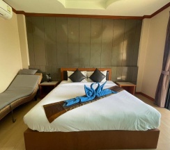 Двухместный номер с видом на бассейн двуспальная кровать в Kaibae Beach Resort