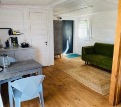 Амбаркаса Sunset в Амбаркаса