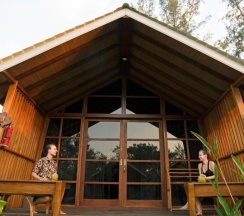 Двухместный номер Standard с видом на бассейн двуспальная кровать в Wah Resort Gili Trawangan