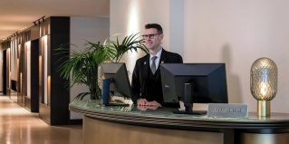 Милан: Отель Rosa Grand Milano Starhotels Collezione