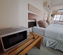 Трёхместный люкс с балконом в Sakura Boutique Hotel