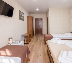 Четырехместный номер стандарт в Avsteria