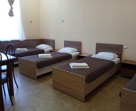 Кровать в 4-местном общем номере в Smart Hotel KDO Оренбург