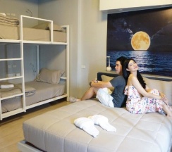 Двухместный номер Standard двуспальная кровать в The Moon Hostel Hua Hin