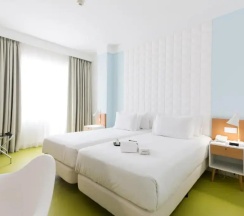Двухместный номер Standard 2 отдельные кровати в Legendary Porto Hotel