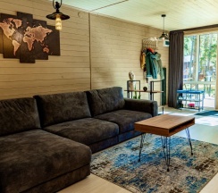 Дом с террасой в Os House